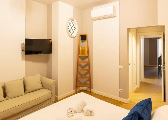 Via Colombo 6 - Position * Alassio