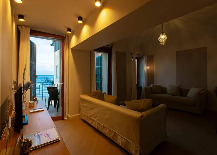 Via Colombo 6 - Position Apartment Alassio