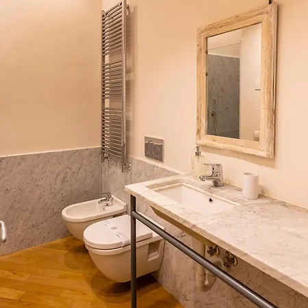 La Casa Di Via Colombo 6 *