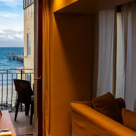 La Casa Di Via Colombo 6 *