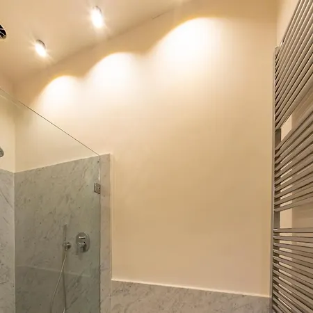 דירה Via Colombo 6 - Position אלסיו