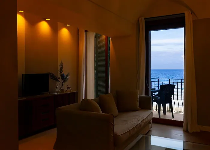 Via Colombo 6 - Position Appartement Alassio