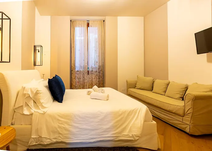 Via Colombo 6 - Position *